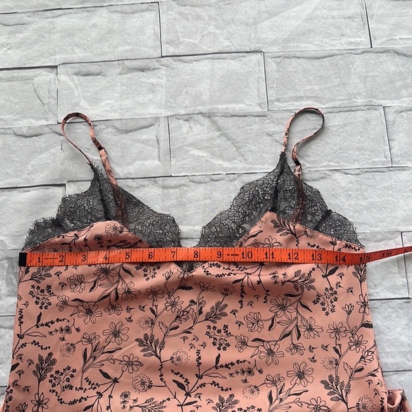 Victoria’s Secret sleepwear lace satin lingerie gown size XS - Picture 5 of 14